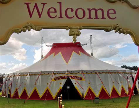 Immerse Yourself in the Glitz and Glamour of a Magical Circus Themed Night